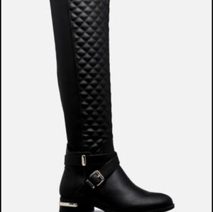 NIB Cersie Quilted Flat Boots